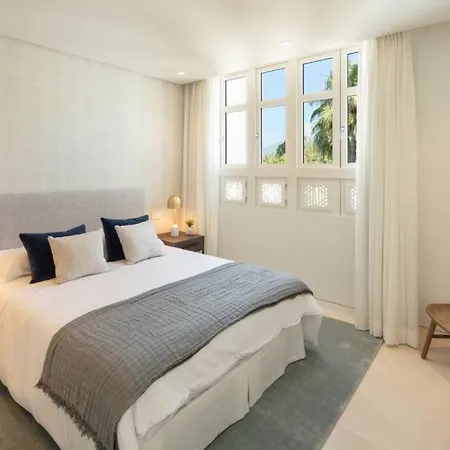 Drago 32 - Stunning Duplex In Puente Apartment *
