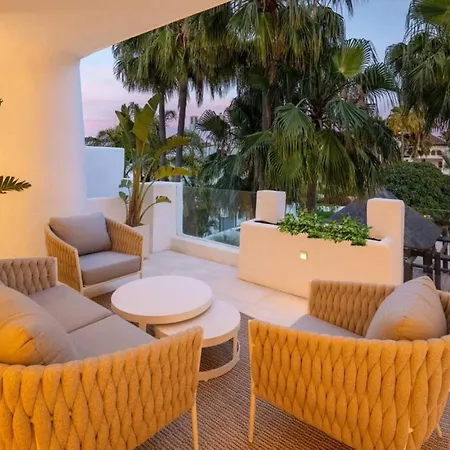 Drago 32 - Stunning Duplex In Puente Apartment