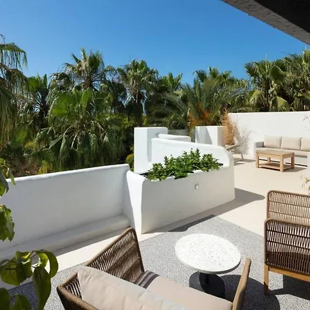 Drago 32 - Stunning Duplex In Puente Apartment