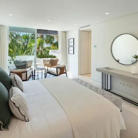 Drago 32 - Stunning Duplex In Puente Apartment *